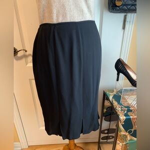 Dana Buchman feminine 100% silk skirt hem design